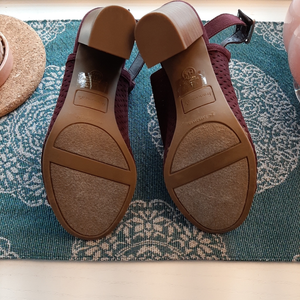 Maroon heels - Picture 11 of 13